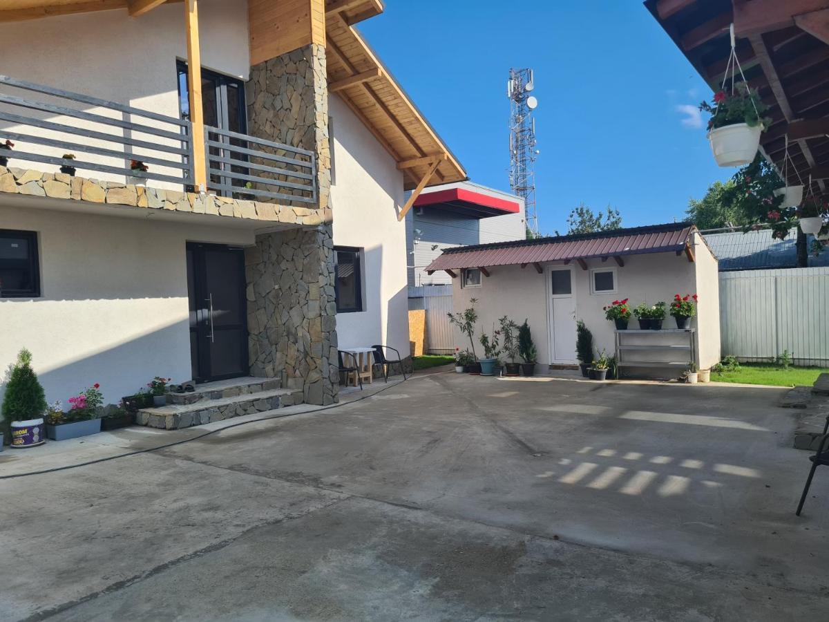 Luca'S Studio 2 ,Close To Therme Bucharest, Airport Otopeni Balotesti Exterior photo